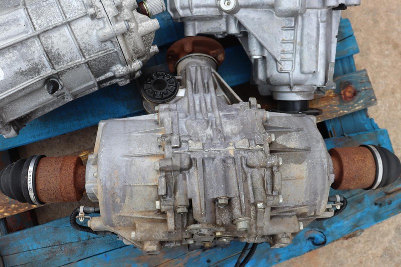 2003-2008 HONDA PILOT 4X4 3.5L REAR CARRIER DIFF DIFFERENTIAL W/ AXLE SHAFT OEM