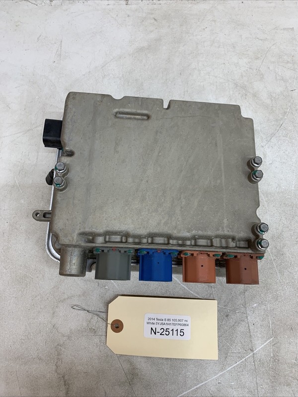 12-16 Tesla Model S Front High Voltage Junction Distribution Box HV OEM 25115 U2