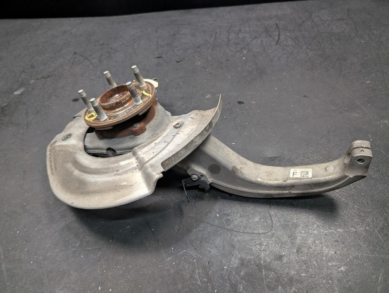 Front Right Knuckle w/ Hub 2018 Jaguar XE S GX73-3K185-CB 2019