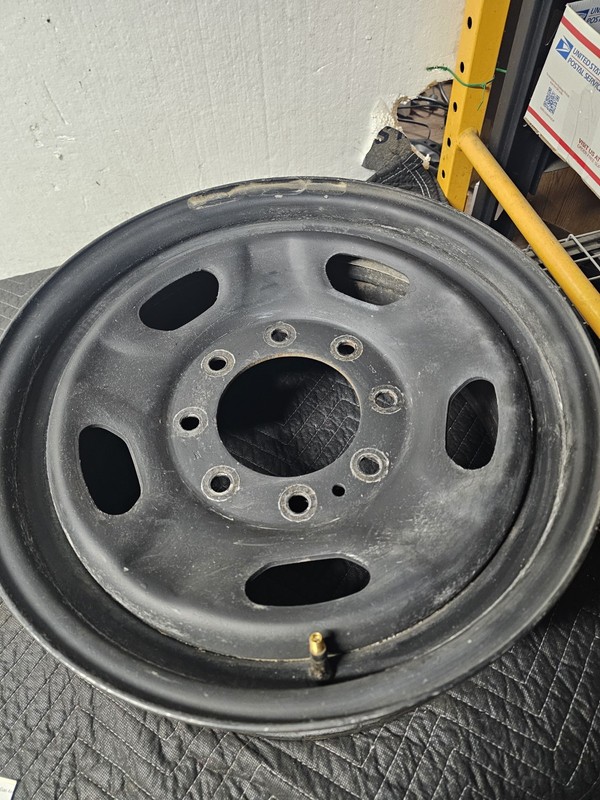 Ford Steel Silver F350SD Pickup F250SD OEM Wheel 17” Original Rim Factory 3828A