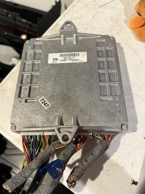 2005 Honda Accord Engine Computer 3.0 ECM #37820-RCA-A56