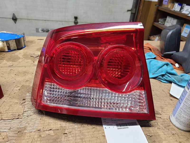 2010 DODGE CHARGER Left driver Taillight OEM 4806449AD 09 10