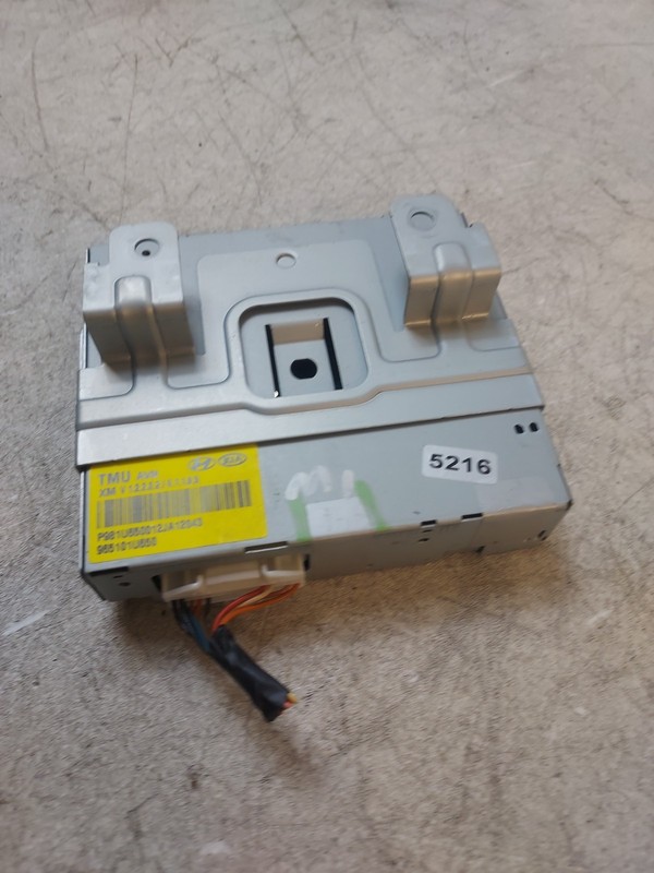 2014 2015 Kia SorentoNavigation System Control Module OEM 965101U650 Unit MTS