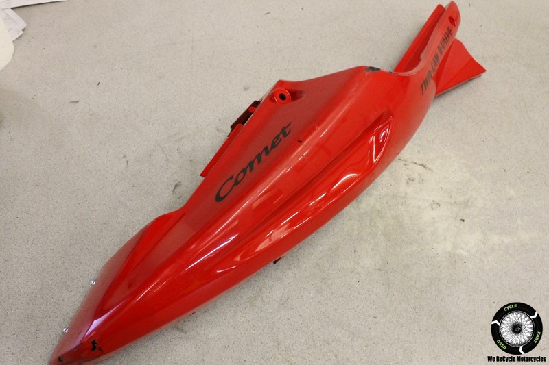2009 Hyosung GT250 Comet RIGHT REAR BACK TAIL FAIRING COWL SHROUD GT 250 09