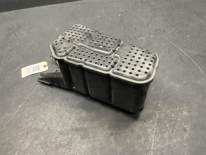 Fuel Vapor Canister 2019 Audi S5 Coupe 8W0201797J 2018 2020 2021