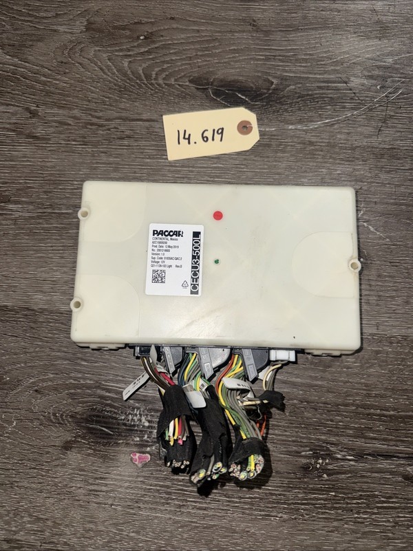 PACCAR PeterbiltCab Control Module CECU3-500L Q21-1128-102 Rev.B ,Q21-1128-102