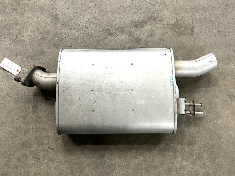 ⭐20-22 HYUNDAI PALISADE FRONT ENGINE EXHAUST MUFFLER RESONATOR PIPE OEM LOT2737