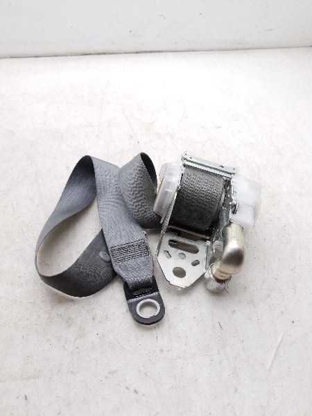 2011 TOYOTA SIENNA LE PASSENGER SIDE FRONT SEAT BELT ASSEMBLY