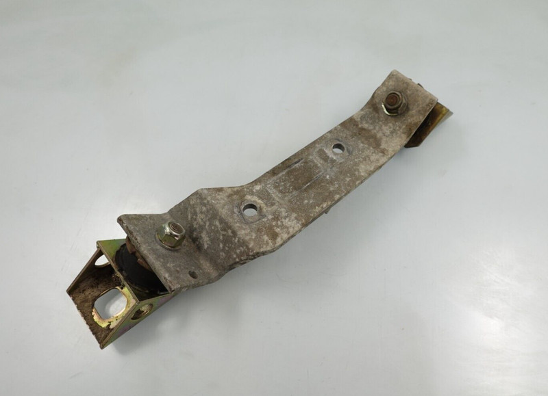 1994 Ski-Doo Mach Z Triple 779 / 780 OEM MAG Engine Support Mount 512049200