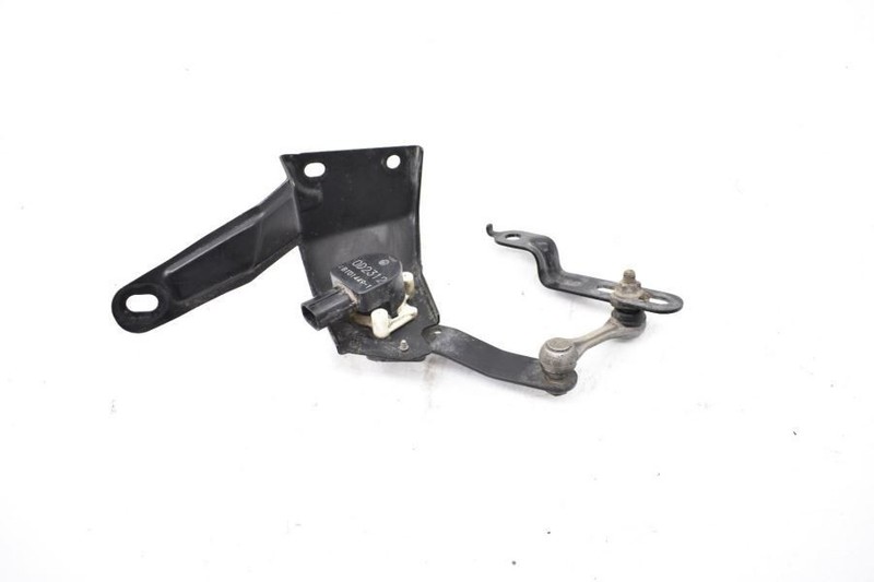 2010-2011 LEXUS IS250 CONVERTIBLE 2.5L REAR ADAPTIVE HEADLAMP LEVELER