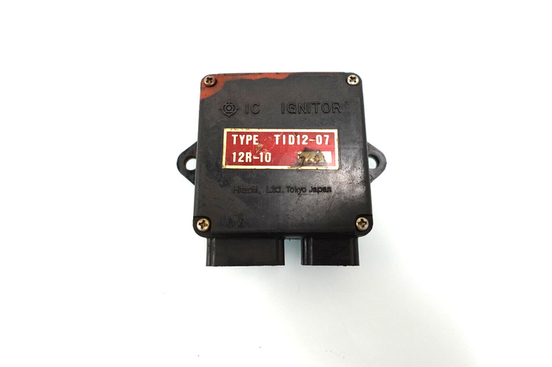 1982-1983 Yamaha XS400 OEM CDI ECU Ignition Control Unit 12R-82305-10-00