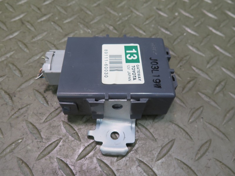 2003-2007 LEXUS UZJ100L LX470 MULTIPLEX NETWORK GATEWAY COMPUTER CONTROL MODULE