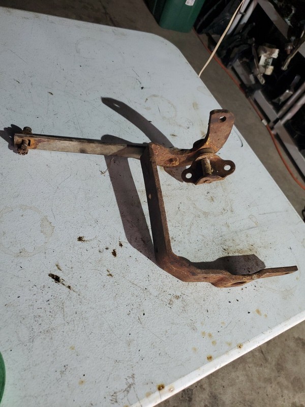 46 PACKARD CLIPPER SIX linkage #2