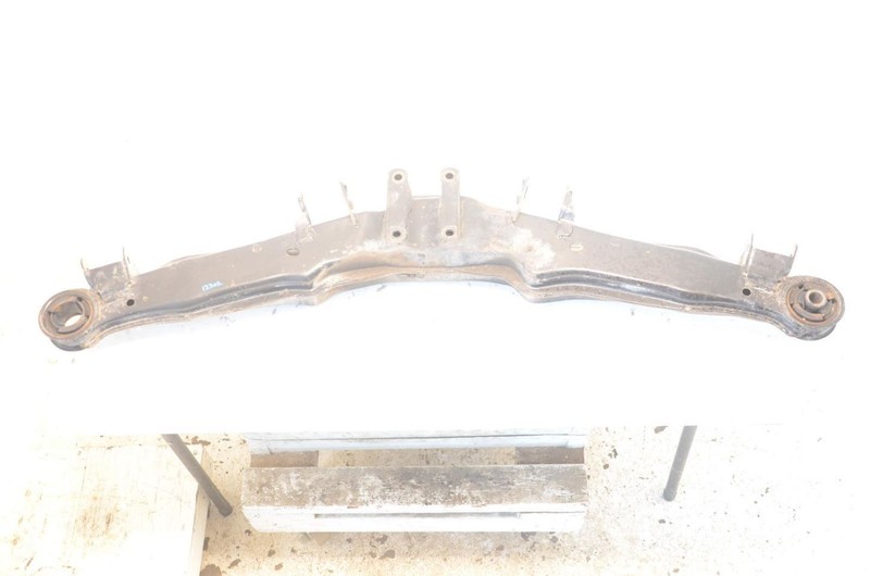 84-89 Nissan 300ZX Z31 2+0 Rear Suspension Crossmember Assembly