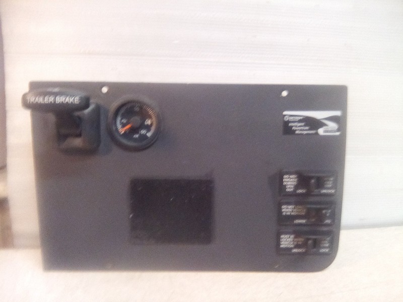 2018 Freightliner Cascadia Dash Switch Panel