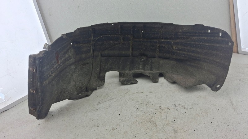 13-18 CADILLAC ATS REAR LEFT WHEELHOUSE QUARTER LINER SPLASH GUARD OEM