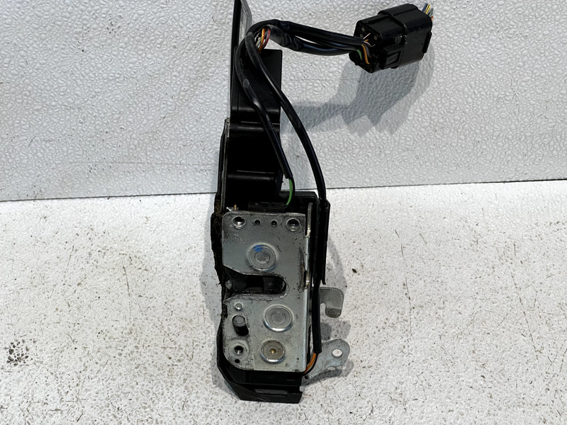 98-03 Jaguar XJ8 Rear Left Side Door Lock Latch Actuator OEM
