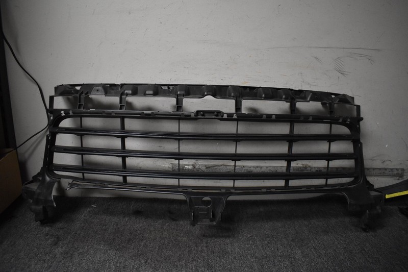 2019-2022 PORSCHE CAYENNE S GRILLE FACTORY OEM