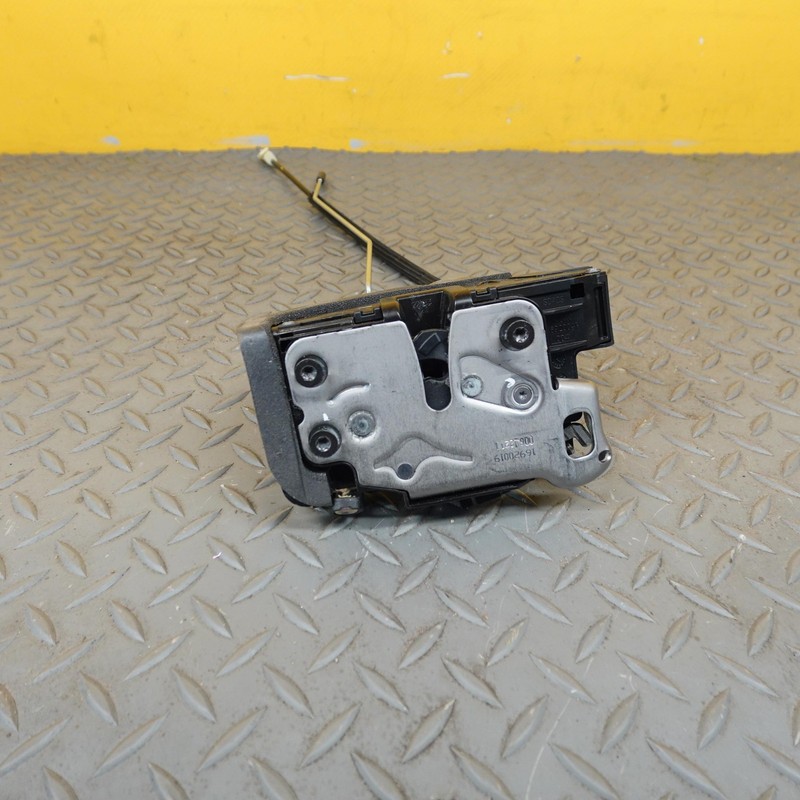 2021-2024 BUICK ENVISION FRONT LEFT SIDE DOOR LOCK LATCH ACTUATOR OEM 13533689