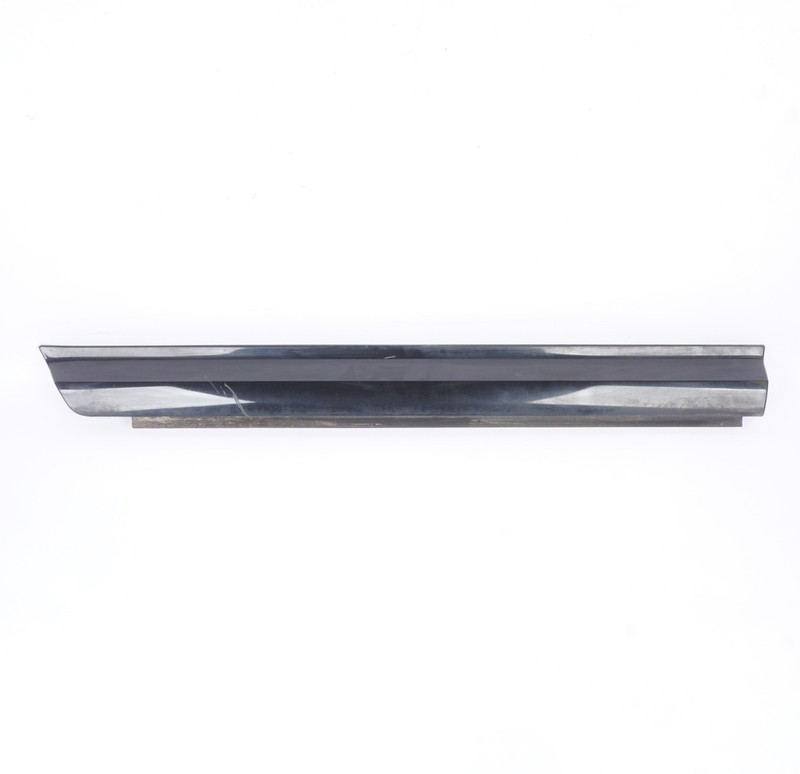 2004-2010 AUDI D3 A8 LONG REAR RIGHT PASSENGER LOWER DOOR MOLDING OEM