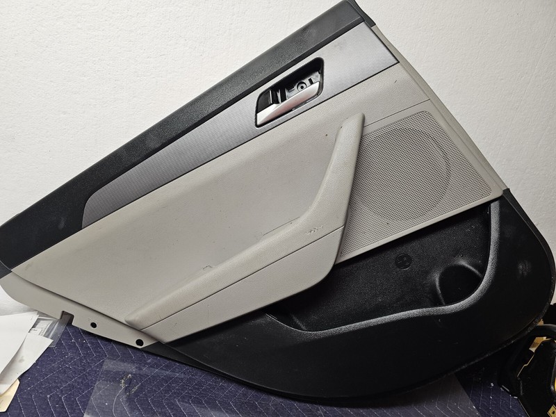 Fits 2018 2019 HYUNDAI SONATA SE Rear LH Driver Door Trim Panel Gray 83303-C2000