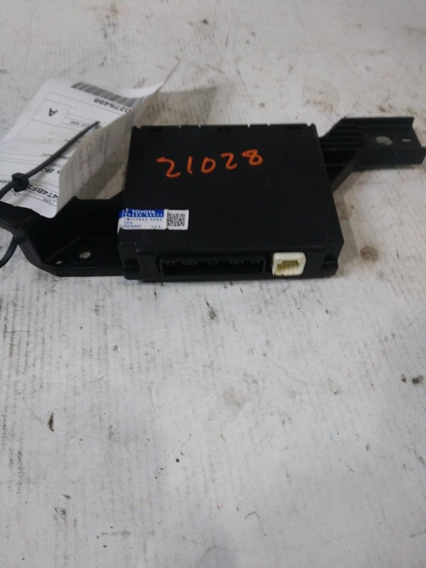 2016 Toyota Camry Integrated Control Module OEM 8287706010 Black 112K Miles