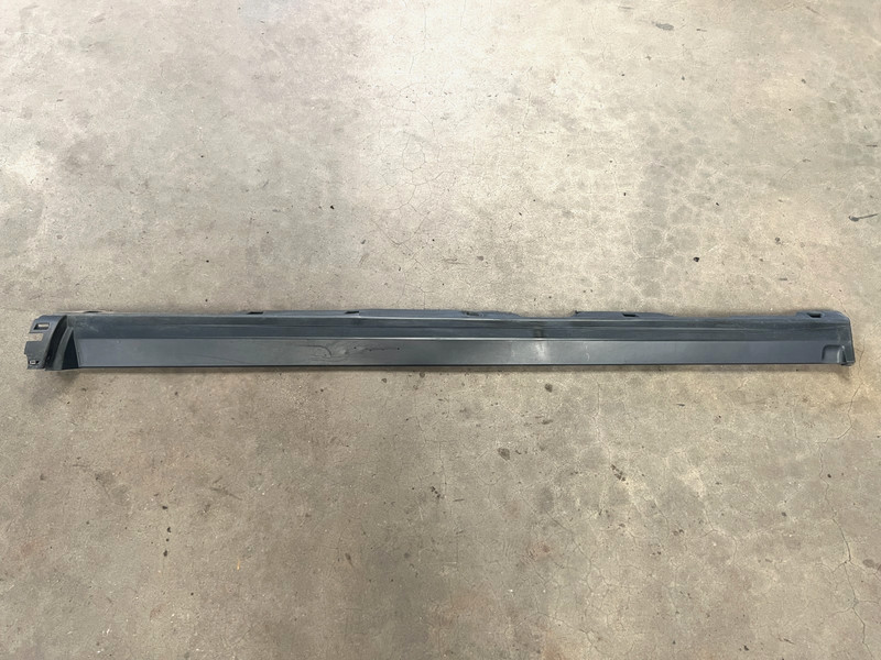 ⭐15-23 LAND ROVER DISCOVERY SPORT RIGHT SIDE SKIRT ROCKER PANEL TRIM OEM LOT2647