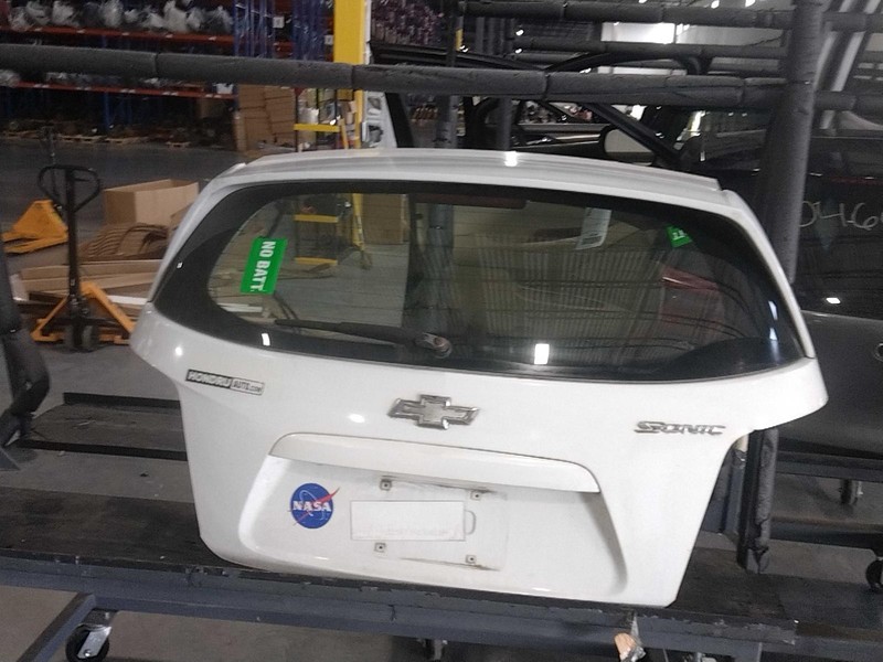 2016 Chevrolet Sonic OEM White Deck Lid Trunk Hatch 4DR HTBK 102K Miles