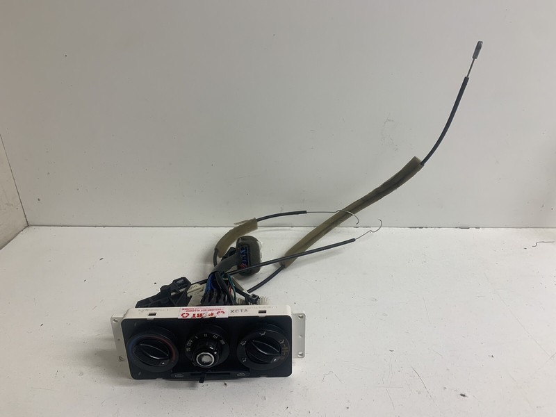 2000-2002 Kia Rio NON-AC Heater Temperature Climate Control Switch Panel Vents