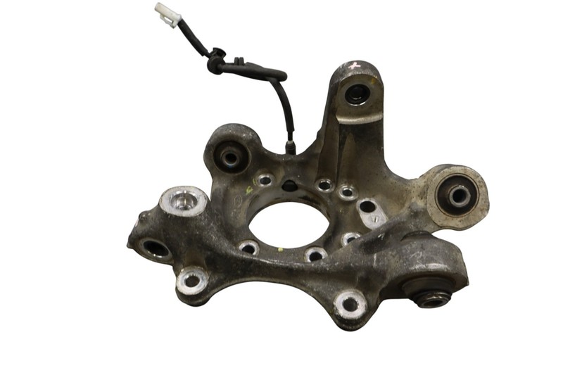2013 Hyundai Equus Sedan 4-Door 5.0L Rear Left Driver Side Spindle Knuckle OEM