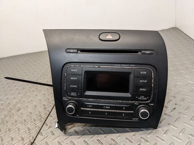 Audio Equipment Radio US Market Receiver Sedan Fits 14-16 FORTE 1081017