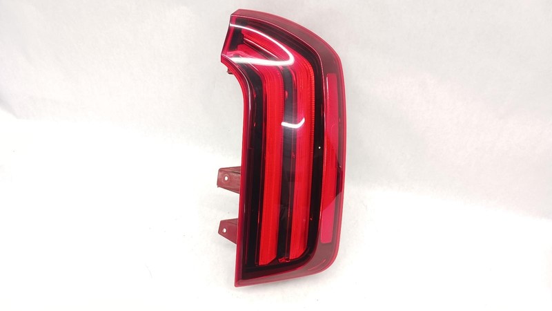 20-'22 KIA TELLURIDE Right passenger outer Taillight LED OEM Grade A!