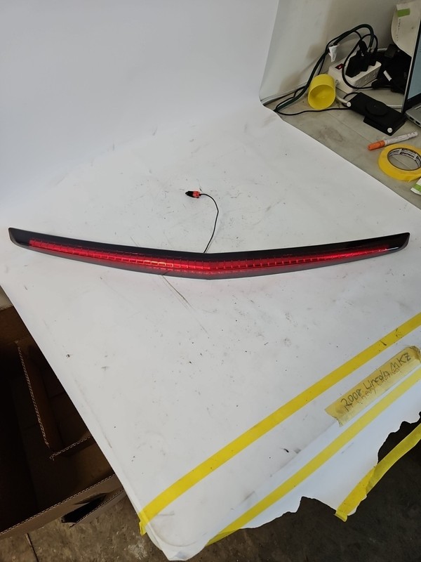 2008-2013 Cadillac CTS Sedan Trunk Lid Mount 3rd Third Brake Tail Light