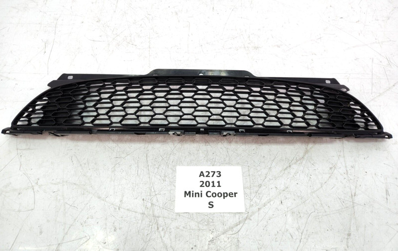 ✅ 11-15 OEM Mini Cooper S R56 R57 Front Bumper Center Upper Grille Black