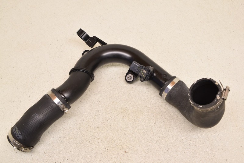 MK7 VW GTI Right Throttle Body Intercooler Boost Hose Pipe Jetta GLI Oem 19-21