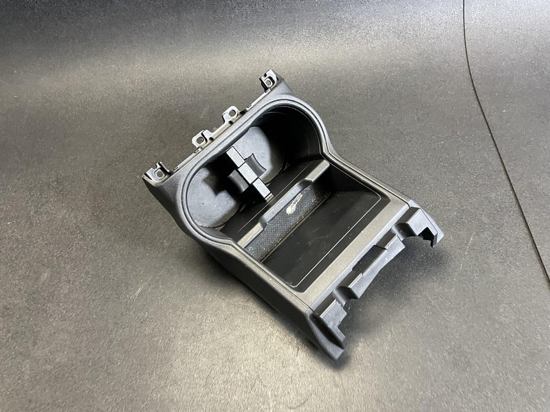Center Console Cup Holder 2022 Subaru Forester 92122-SJ500 2019 2020 2021 2023