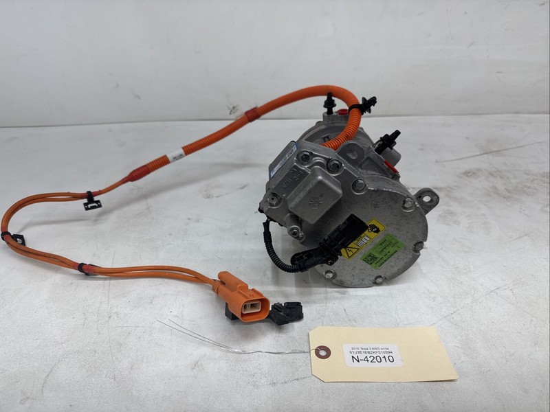 17-23 Tesla 3 AC COMPRESSOR - ELECTRIC AIR CONDITIONING 1088198-00-O N-42010 S2