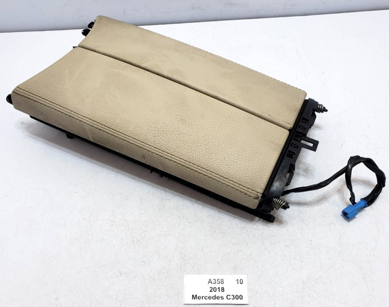 ✅ 2017-2023 OEMMercedes C300 A205 Center Console Armrest Arm Rest Beige *