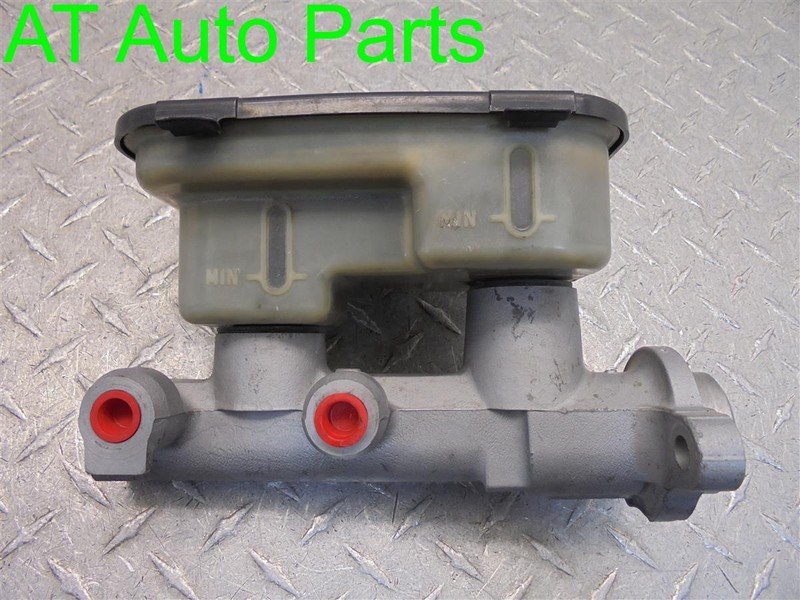 95 96 97 BLAZER JIMMY S10 S15 4.3L AT 4X4 BRAKE MASTER CYLINDER 18029949