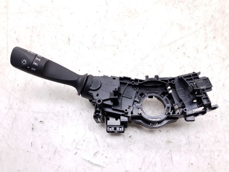 Driver Column Switch Turn US Market Le Fits 13-16 Toyota RAV4
