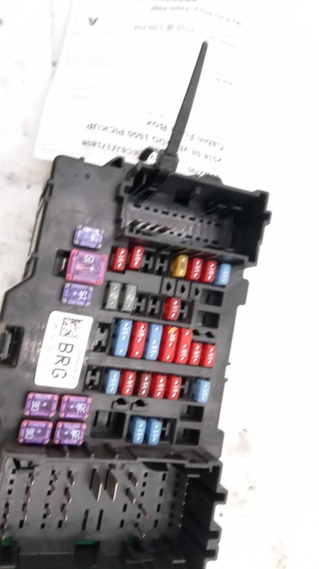 2018 Chevrolet Silverado 1500 Fuse Box Brown 2926597 Used 122K Miles