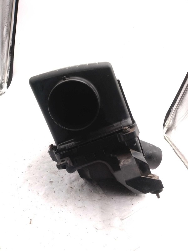Used Air Cleaner Assembly fits: 2005 Honda Odyssey 3.5 Grade A
