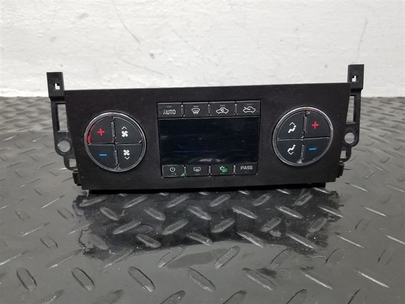 07-09 Chevrolet Silverado 1500 Auto Temperature W/ Rear Defroster OEM 15952374