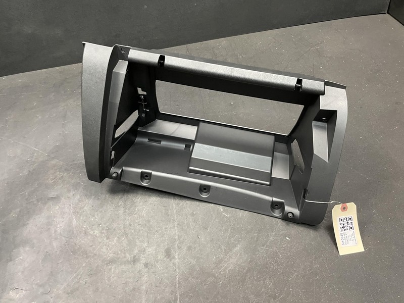 Glove Box Housing 2021 Nissan Sentra 68500-6LB0A 2020 2022 2023