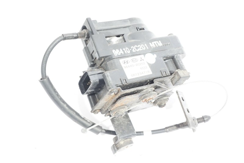 03 04 05 06 HYUNDAI TIBURON MT CRUISE CONTROL ACTUATOR MOTOR WITH CABLE OEM