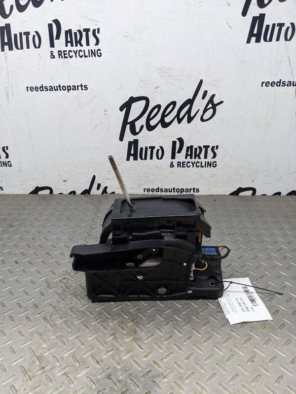 11-13 Jeep Grand Cherokee Laredo 4WD Gear Floor Shift Shifter Selector L1157356