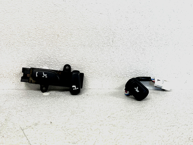 ⭐2011-2024 INFINITI QX80 FRONT RIGHT SEAT ADJUST & LUMBAR CONTROL SWITCH LOT2628