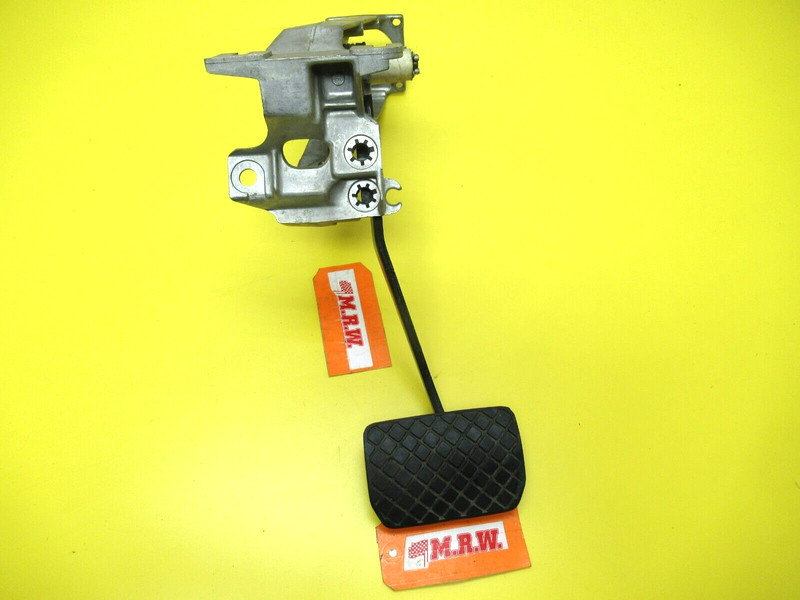 BRAKE PEDAL PEDEL PAD SWITCH FLOOR AUTOMATIC CAR BRACKET for 95-96 for AUDI A6