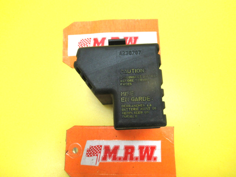 FUSE BOX RELAY COVER LID TOP PANEL 2.0 TURBO MOTOR BY BATTERY for 99-03 SAAB 9-3