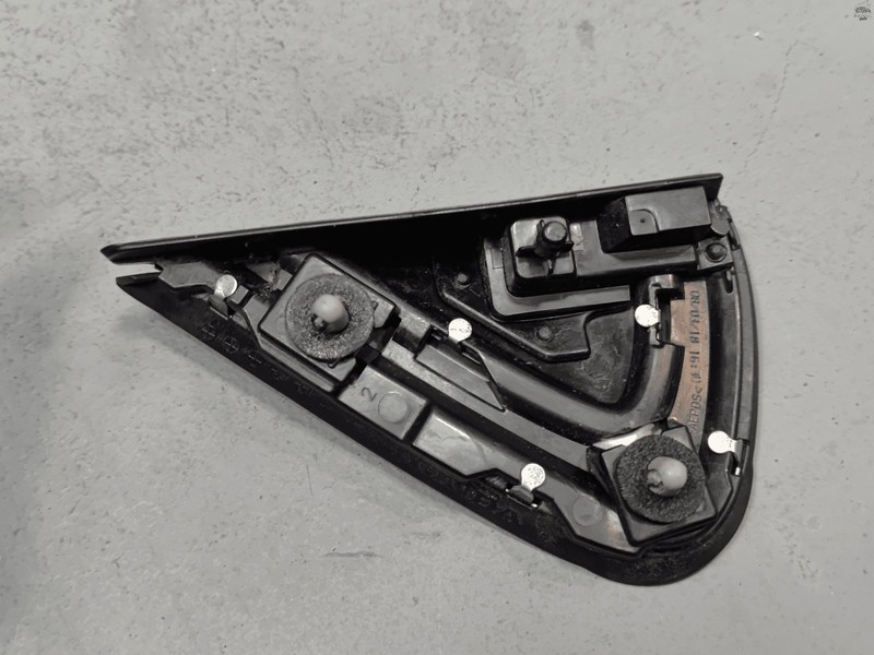 HONDA CR-V 2017-2022 FRONT RIGHT PASSENGER SIDE FENDER CORNER MOLDING OEM
